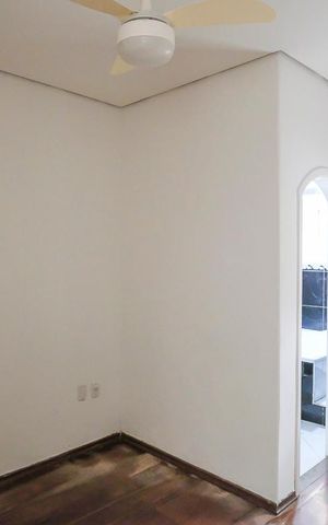 Casa à venda com 250m², 5 quartos e 3 vagasSuíte