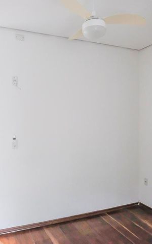 Casa à venda com 250m², 5 quartos e 3 vagasSuíte
