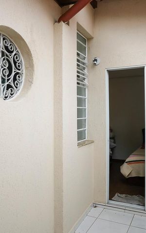 Casa à venda com 250m², 5 quartos e 3 vagasVaranda do quarto 3
