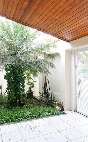 Casa à venda com 250m², 5 quartos e 3 vagasGaragem