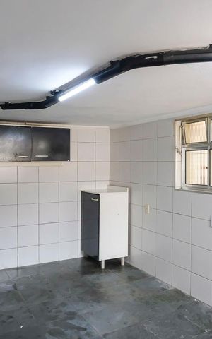 Casa à venda com 250m², 5 quartos e 3 vagasCozinha da edícula