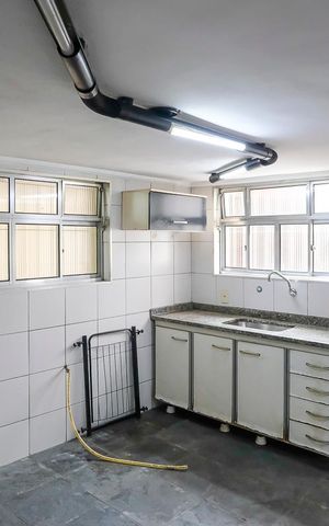 Casa à venda com 250m², 5 quartos e 3 vagasCozinha da edícula