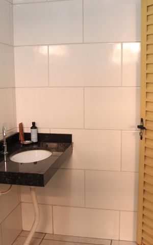 Casa à venda com 150m², 3 quartos e 2 vagasBanheiro da Suíte