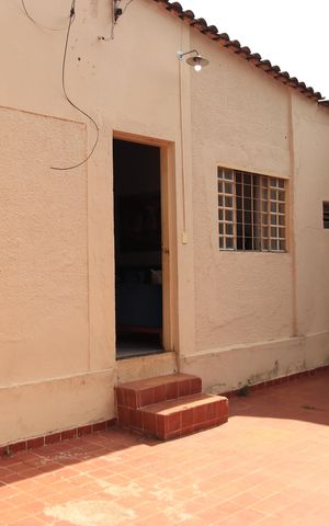 Casa à venda com 150m², 3 quartos e 2 vagasQuintal