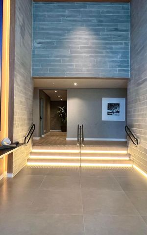Apartamento à venda com 195m², 4 quartos e 3 vagas Apartamento à venda com 195m², 4 quartos e 3 vagasHall de Entrada