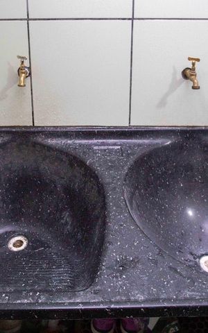 Casa à venda com 48m², 3 quartos e 2 vagasÁrea de Serviço