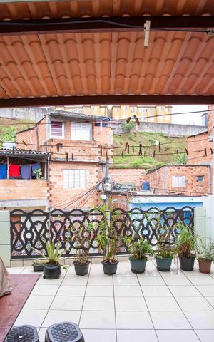 Casa à venda com 48m², 3 quartos e 2 vagasSacada