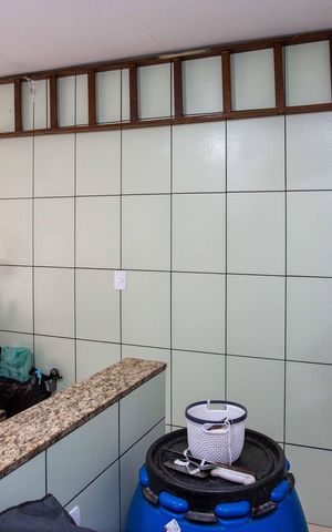 Casa à venda com 48m², 3 quartos e 2 vagasÁrea de Serviço