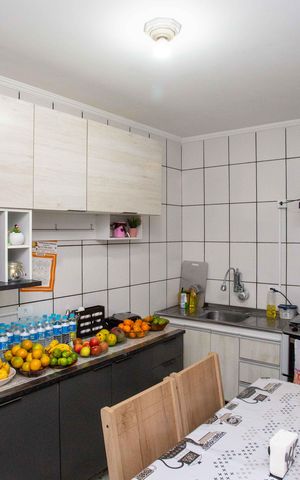 Casa à venda com 48m², 3 quartos e 2 vagasCozinha