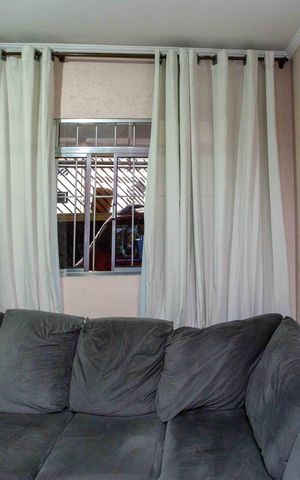 Casa à venda com 48m², 3 quartos e 2 vagasSala