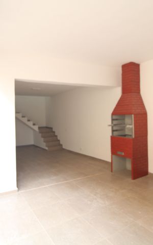Casa à venda com 229m², 3 quartos e 2 vagasÁrea comum
