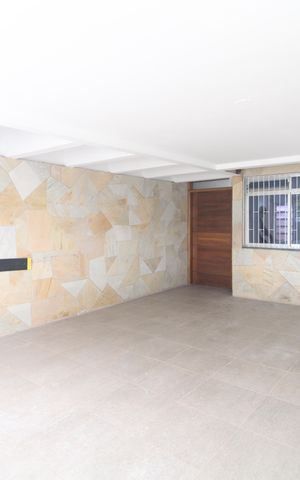 Casa à venda com 229m², 3 quartos e 2 vagasGaragem