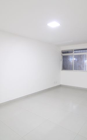 Casa à venda com 229m², 3 quartos e 2 vagasSala