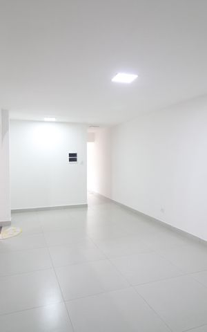 Casa à venda com 229m², 3 quartos e 2 vagasSala