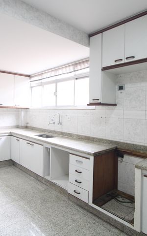 Casa à venda com 229m², 3 quartos e 2 vagasCozinha