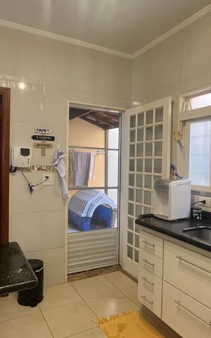 Casa à venda com 151m², 3 quartos e 2 vagasCozinha