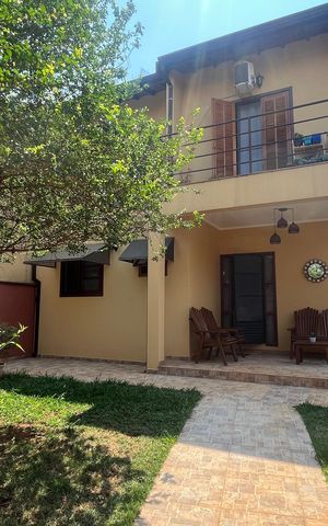 Casa à venda com 151m², 3 quartos e 2 vagasQuintal