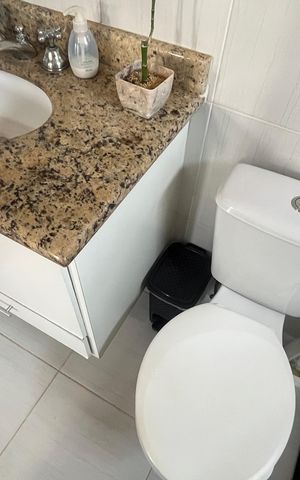 Casa à venda com 151m², 3 quartos e 2 vagasBanheiro