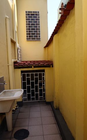 Casa à venda com 193m², 3 quartos e 2 vagasCanil