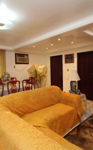 Casa à venda com 193m², 3 quartos e 2 vagasSala