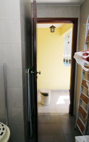 Casa à venda com 193m², 3 quartos e 2 vagasLavanderia