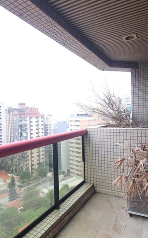 Apartamento à venda com 490m², 4 quartos e 4 vagasVaranda Sala 2