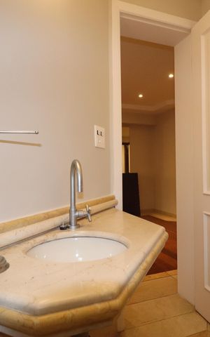 Apartamento à venda com 490m², 4 quartos e 4 vagasLavabo