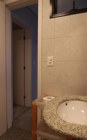 Apartamento à venda com 490m², 4 quartos e 4 vagasBanheiro de serviço