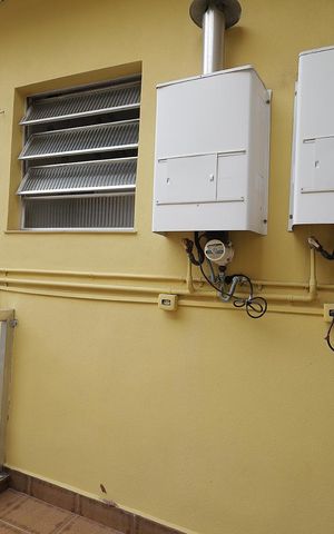 Casa à venda com 197m², 4 quartos e 2 vagas Casa à venda com 197m², 4 quartos e 2 vagasQuintal