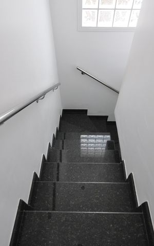 Casa à venda com 215m², 3 quartos e 4 vagasEscada