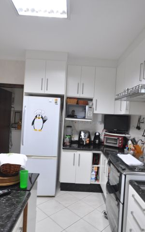 Casa à venda com 215m², 3 quartos e 4 vagasCozinha