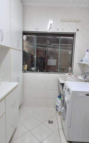 Casa à venda com 215m², 3 quartos e 4 vagasÁrea de Serviço