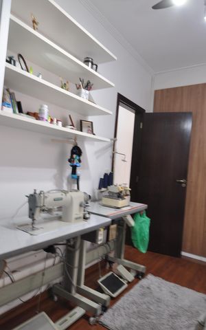 Casa à venda com 215m², 3 quartos e 4 vagasSuíte 2