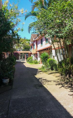 Casa de condomínio à venda com 133m², 3 quartos e 2 vagas Casa de condomínio à venda com 133m², 3 quartos e 2 vagasÁrea comum