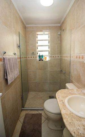 Casa de condomínio à venda com 133m², 3 quartos e 2 vagas Casa de condomínio à venda com 133m², 3 quartos e 2 vagasBanheiro Social