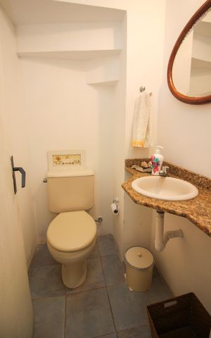 Casa de condomínio à venda com 133m², 3 quartos e 2 vagas Casa de condomínio à venda com 133m², 3 quartos e 2 vagasLavabo