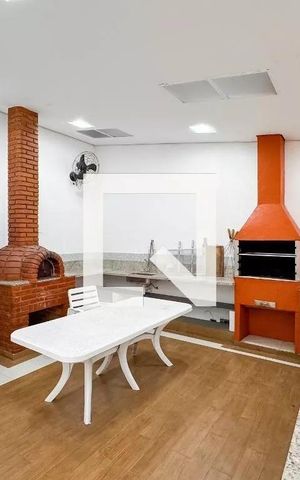 Apartamento à venda com 105m², 3 quartos e 2 vagas Apartamento à venda com 105m², 3 quartos e 2 vagasÁrea comum - Churrasqueira