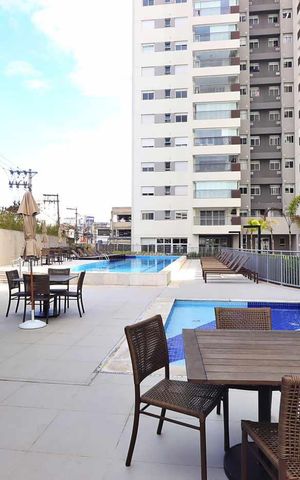Apartamento à venda com 128m², 4 quartos e 2 vagasÁrea comum - Piscina