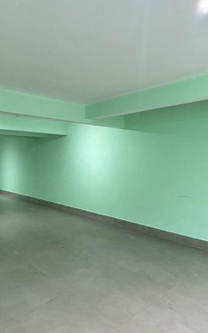 Casa à venda com 263m², 3 quartos e 8 vagas Casa à venda com 263m², 3 quartos e 8 vagasGaragem