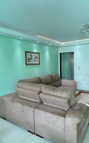 Casa à venda com 263m², 3 quartos e 8 vagas Casa à venda com 263m², 3 quartos e 8 vagasSala