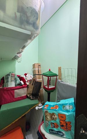 Casa à venda com 263m², 3 quartos e 8 vagas Casa à venda com 263m², 3 quartos e 8 vagasDespensa