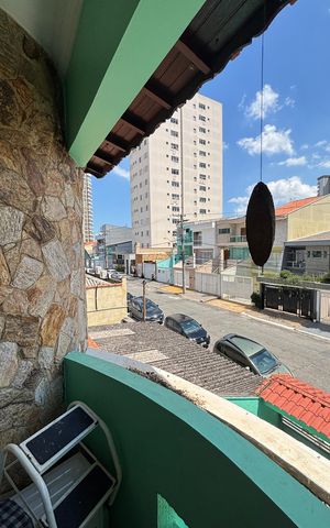 Casa à venda com 263m², 3 quartos e 8 vagas Casa à venda com 263m², 3 quartos e 8 vagasSuite - Varanda