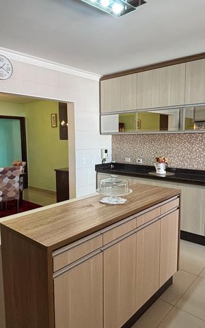 Casa à venda com 263m², 3 quartos e 8 vagas Casa à venda com 263m², 3 quartos e 8 vagasSala de Jantar - Cozinha