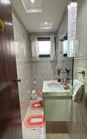 Casa à venda com 263m², 3 quartos e 8 vagas Casa à venda com 263m², 3 quartos e 8 vagasLavabo