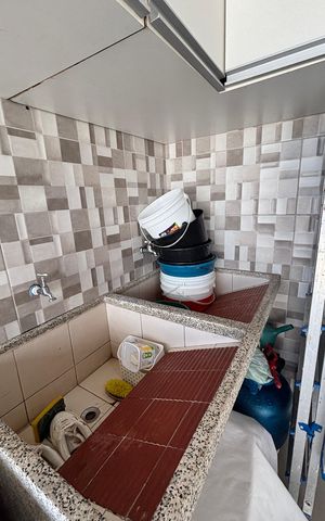 Casa à venda com 263m², 3 quartos e 8 vagas Casa à venda com 263m², 3 quartos e 8 vagasQuintal - Area de Serviço