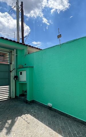 Casa à venda com 263m², 3 quartos e 8 vagas Casa à venda com 263m², 3 quartos e 8 vagasGaragem