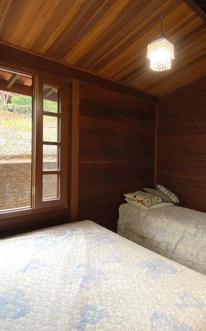 Casa de condomínio à venda com 200m², 3 quartos e 4 vagas Casa de condomínio à venda com 200m², 3 quartos e 4 vagasSuite 1