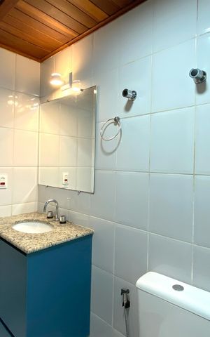 Casa de condomínio à venda com 200m², 3 quartos e 4 vagas Casa de condomínio à venda com 200m², 3 quartos e 4 vagasBanheiro da Suíte 1