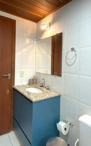 Casa de condomínio à venda com 200m², 3 quartos e 4 vagas Casa de condomínio à venda com 200m², 3 quartos e 4 vagasBanheiro