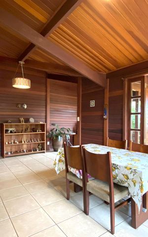Casa de condomínio à venda com 200m², 3 quartos e 4 vagas Casa de condomínio à venda com 200m², 3 quartos e 4 vagasSala de Jantar